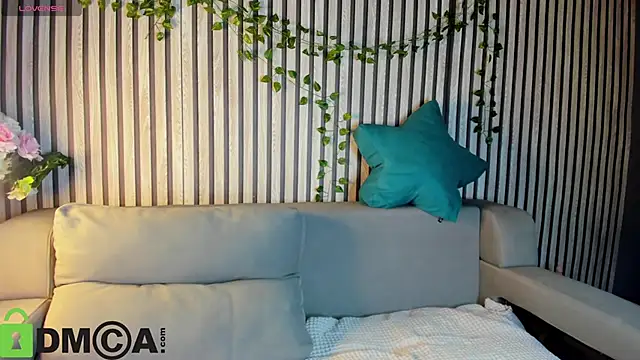 Snapshot of Casey_Sweeet chatting on 5, 12, 2025 Casey Sweeet online show from 5, 12, 2025