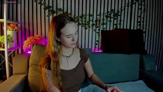 Casey Sweeet online show from 2, 2, 2026