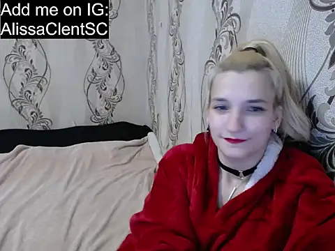 Snapshot of AlissaClark chatting on 17, 12, 2025 AlissaClark online show from 17, 12, 2025