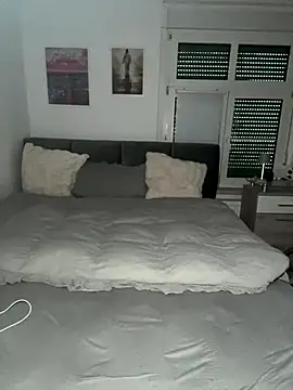  Lilly angel online show from 11, 9, 2025