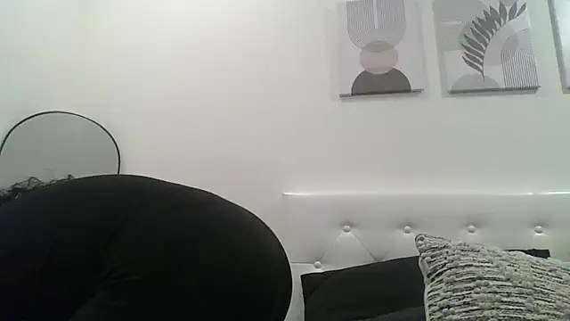 Snapshot of Flossee chatting on 21, 4, 2026 Flossee online show from 21, 4, 2026