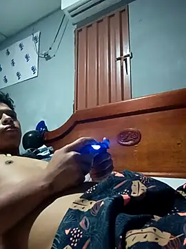 Snapshot of Batm01 chatting on 22, 4, 2026 Batm01 online show from 22, 4, 2026