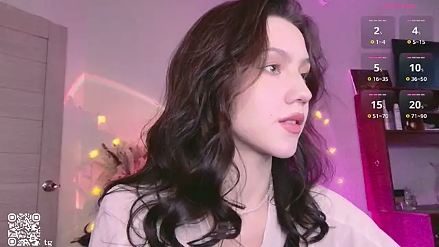 KendalHottt online show from 4, 12, 2025