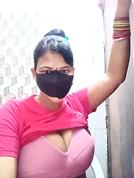 Snapshot of varnika chatting on 17, 3, 2026 varnika online show from 17, 3, 2026