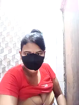 Snapshot of varnika chatting on 18, 4, 2026 varnika online show from 18, 4, 2026