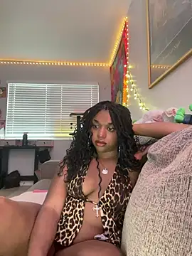 Snapshot of XKimmyGreen chatting on 13, 7, 2026 XKimmyGreen online show from 13, 7, 2026