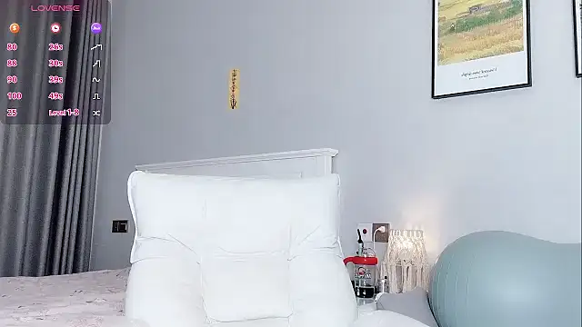 Snapshot of B-Yaya chatting on 27, 9, 2025 B-Yaya online show from 27, 9, 2025