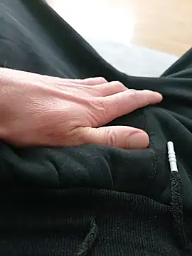 Snapshot of MyDick4You666 chatting on 6, 11, 2025 MyDick4You666 online show from 6, 11, 2025