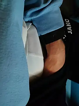 Snapshot of MyDick4You666 chatting on 4, 12, 2025 MyDick4You666 online show from 4, 12, 2025