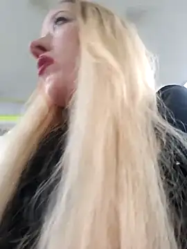 DeeA Blondy online show from 2, 12, 2025