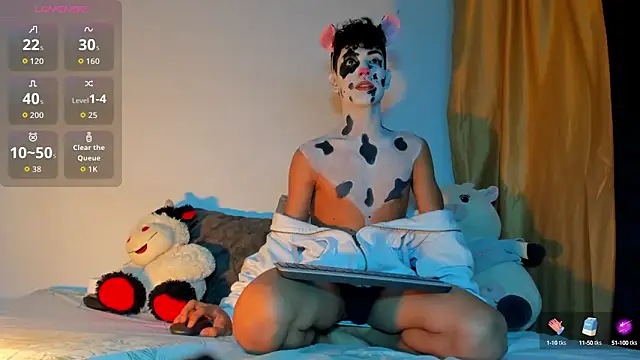 LoganTwink18 online show from 9, 10, 2025