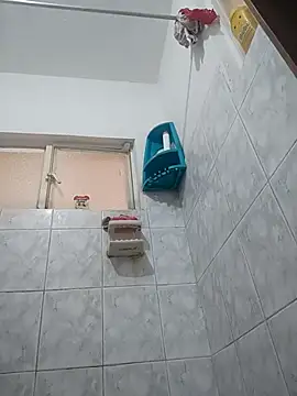 Snapshot of Valenn_fernandez chatting on 6, 3, 2026 Valenn fernandez online show from 6, 3, 2026