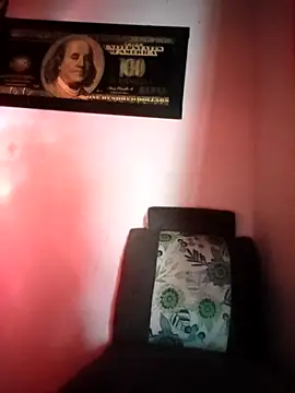 Snapshot of Valenn_fernandez chatting on 14, 4, 2026 Valenn fernandez online show from 14, 4, 2026