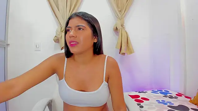 andrea sanchezz online show from 5, 12, 2025