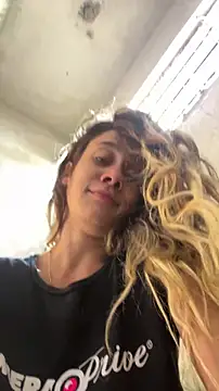 Snapshot of blond-96 chatting on 11, 3, 2026 blond-96 online show from 11, 3, 2026