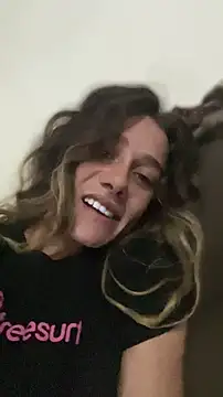 Snapshot of blond-96 chatting on 23, 4, 2026 blond-96 online show from 23, 4, 2026