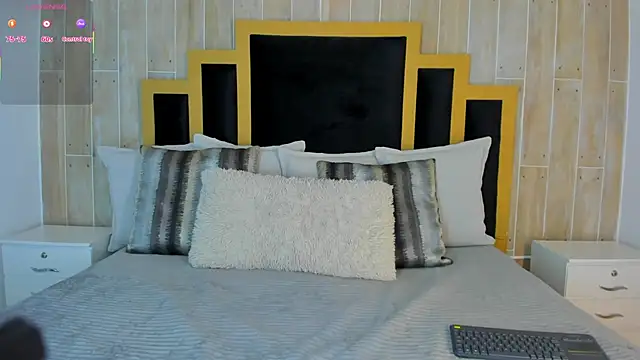 isabellasouza online show from 5, 12, 2025