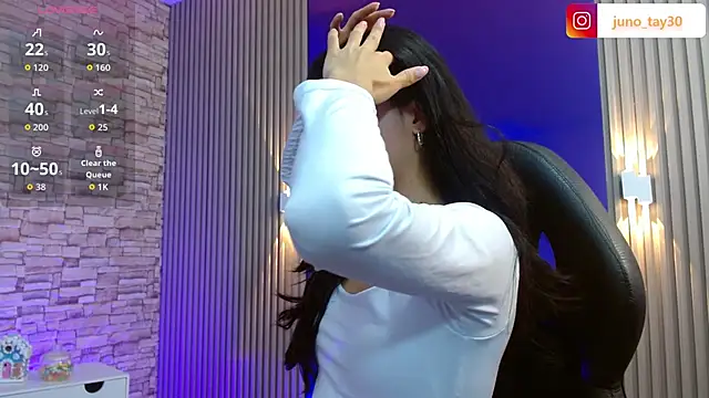 juno tay online show from 26, 11, 2025