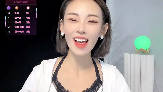 Snapshot of xiaoyue8888 chatting on 13, 9, 2025 xiaoyue8888 online show from 13, 9, 2025