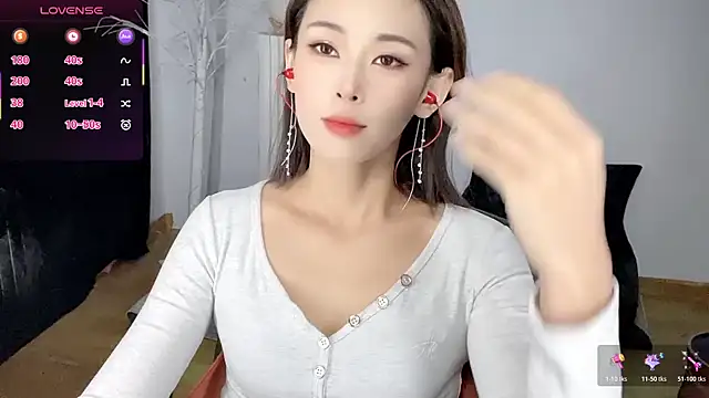 xiaoyue8888 online show from 21, 12, 2025