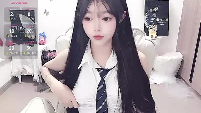 Snapshot of -EEBABY chatting on 6, 5, 2026 -EEBABY online show from 6, 5, 2026