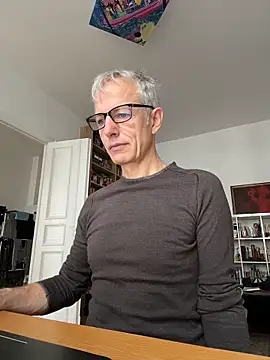 SexyLeon8 online show from 11, 11, 2025