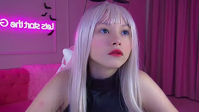 Snapshot of KeiraAsti chatting on 29, 10, 2025 KeiraAsti online show from 29, 10, 2025