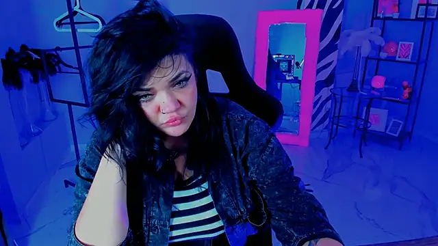 MaryHarrys online show from 21, 10, 2025