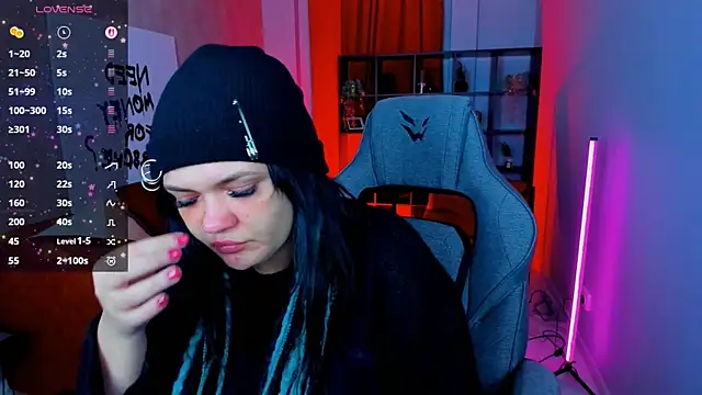 MaryHarrys online show from 25, 11, 2025