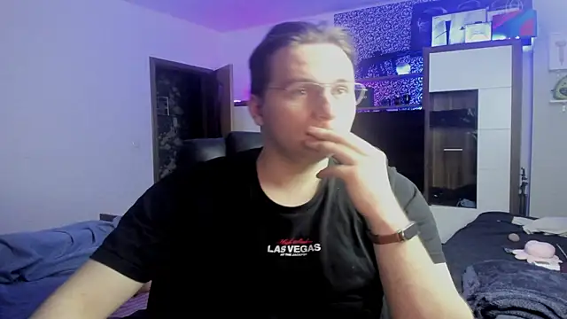 Snapshot of romiosabrino chatting on 14, 3, 2026 romiosabrino online show from 14, 3, 2026