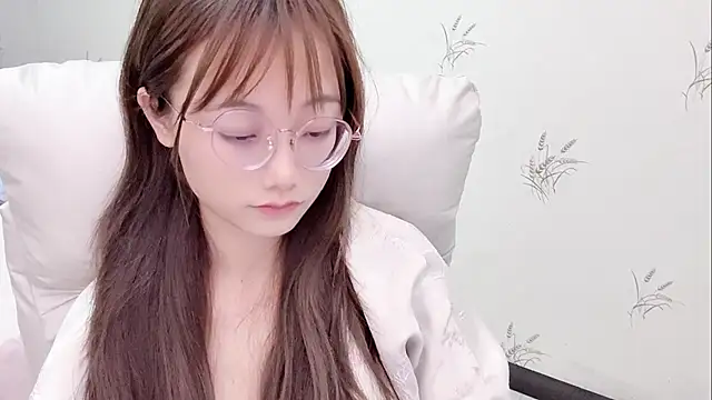 Snapshot of puppy-999 chatting on 12, 4, 2026 puppy-999 online show from 12, 4, 2026