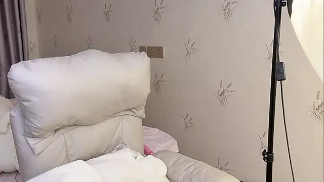 puppy-999 online show from 19, 5, 2026