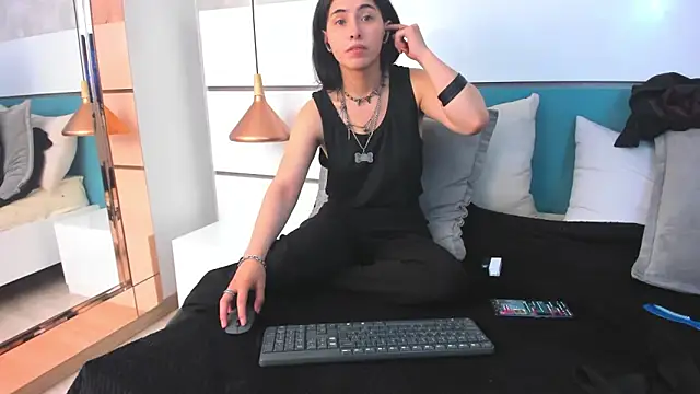 Ashkoreh online show from 17, 2, 2026