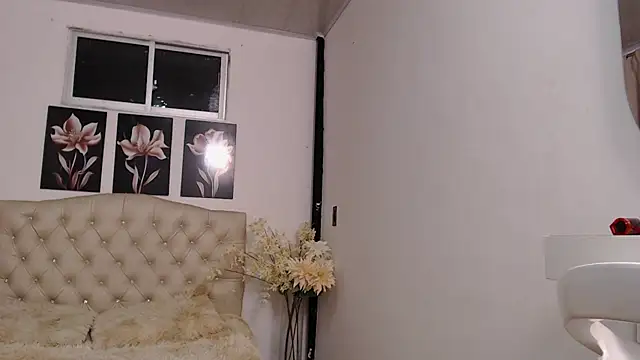 pinky f00x online show from 27, 9, 2025