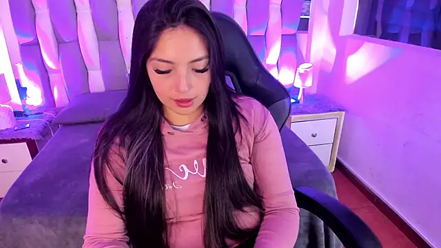 Adaara Rey online show from 25, 10, 2025