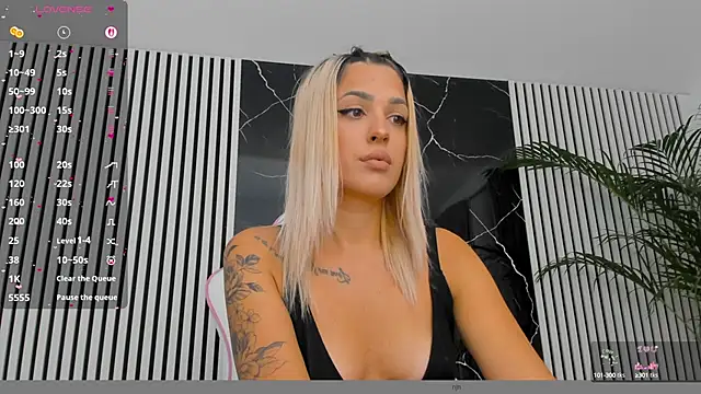 Snapshot of daisyblushh chatting on 29, 9, 2025 daisyblushh online show from 29, 9, 2025