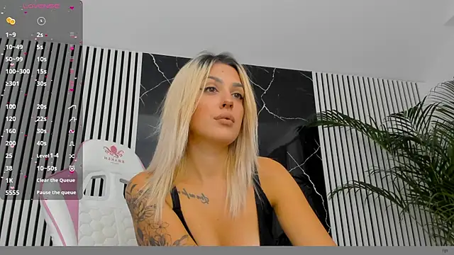Snapshot of daisyblushh chatting on 30, 9, 2025 daisyblushh online show from 30, 9, 2025