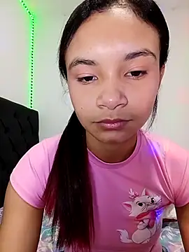 liz7skinny online show from 30, 3, 2026