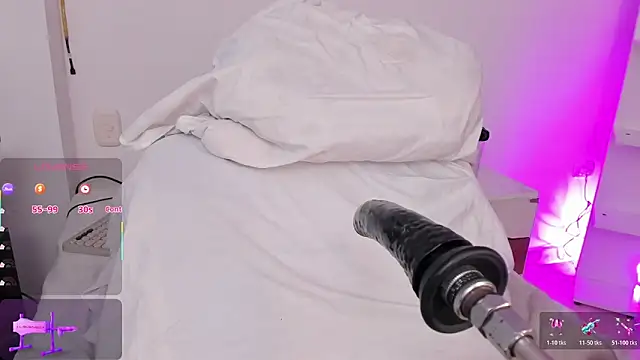 Snapshot of arynaughty20 chatting on 28, 3, 2026 arynaughty20 online show from 28, 3, 2026