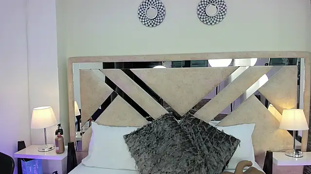 ximena vasquez8 online show from 16, 3, 2026