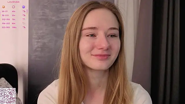 Snapshot of ElvinaRose chatting on 20, 11, 2025 ElvinaRose online show from 20, 11, 2025