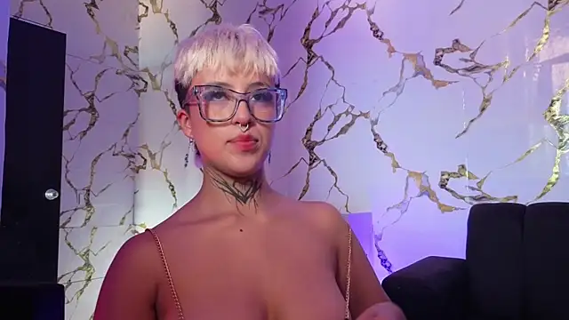 Snapshot of Rebeka-baker chatting on 26, 3, 2026 Rebeka-baker online show from 26, 3, 2026