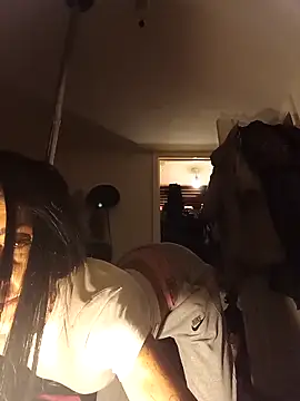 Tannedtattooed69 online show from 5, 4, 2026