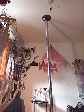 Tannedtattooed69 online show from 16, 4, 2026