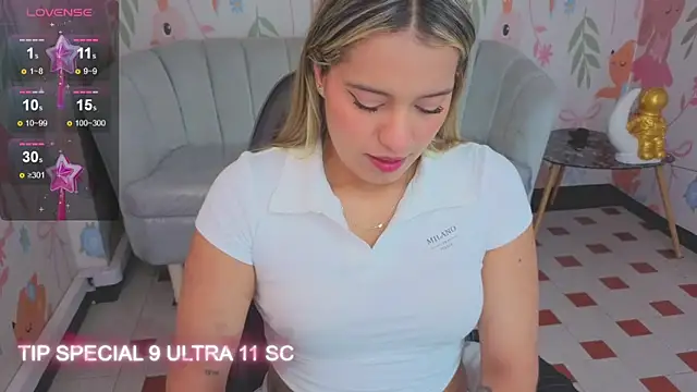 Snapshot of Paris09_v_ chatting on 25, 3, 2026 Paris09 v online show from 25, 3, 2026