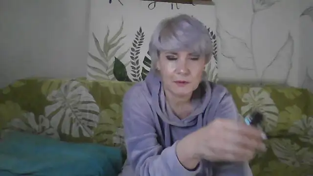 Catty Lady online show from 12, 1, 2026