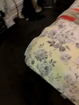 Snapshot of Reacher110565 chatting on 28, 11, 2025 Reacher110565 online show from 28, 11, 2025