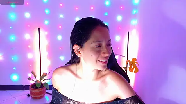 Snapshot of Sarasavage chatting on 20, 4, 2026 Sarasavage online show from 20, 4, 2026
