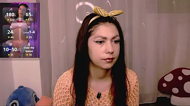 M1kaylaRaven online show from 4, 10, 2025