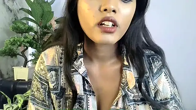 Snapshot of ANNU_ chatting on 8, 4, 2026 ANNU online show from 8, 4, 2026